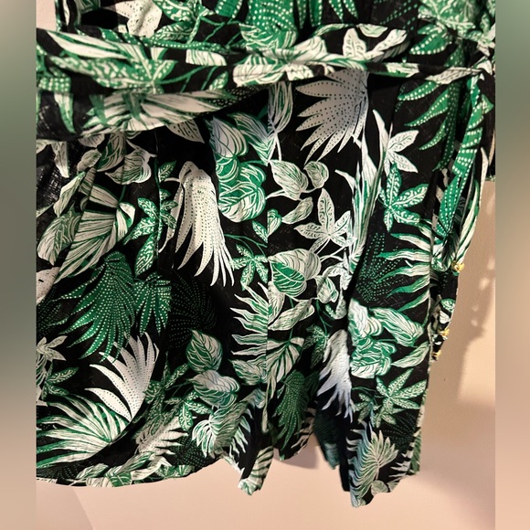 Calvin Klein tropical print skort romper, size 12 - Picture 3 of 5